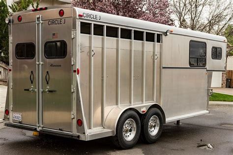 The tongue is part of the frame and is not removable. . Circle j horse trailer models
